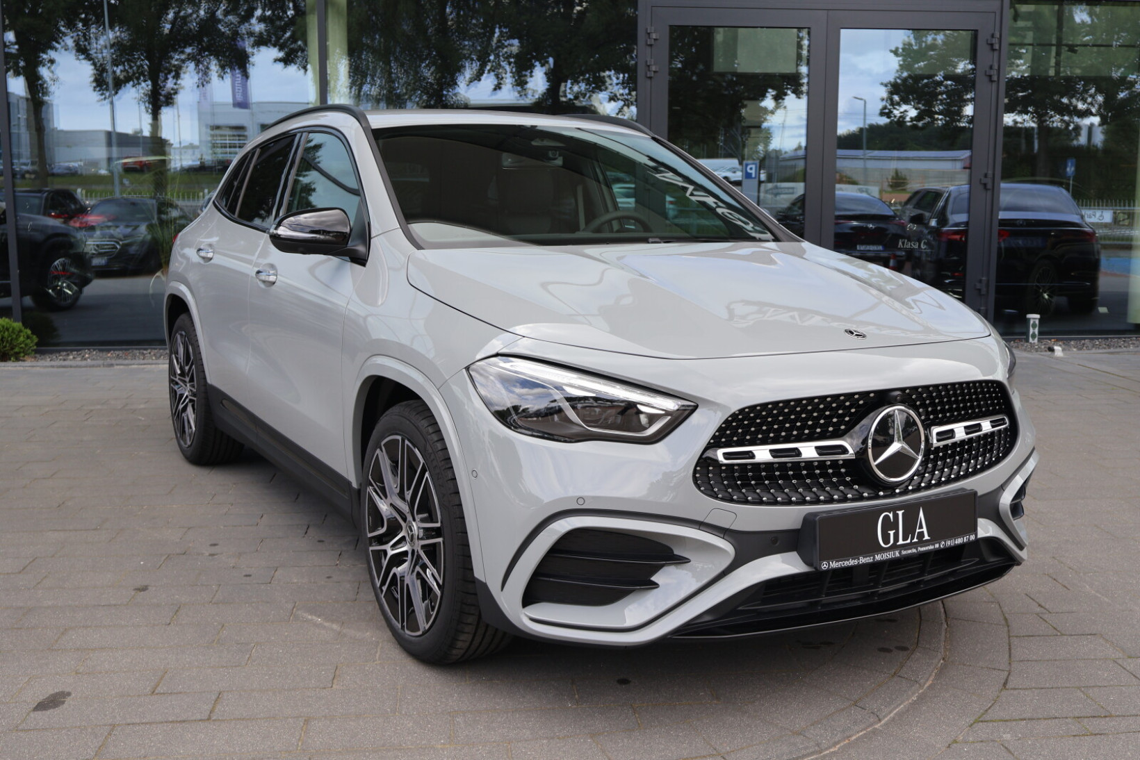 Mercedes-Benz GLA 200