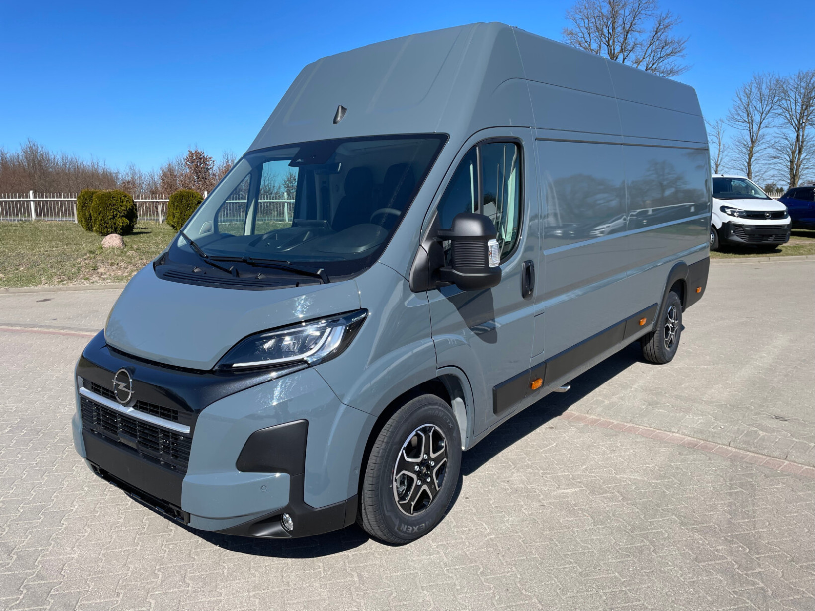 Opel Movano
