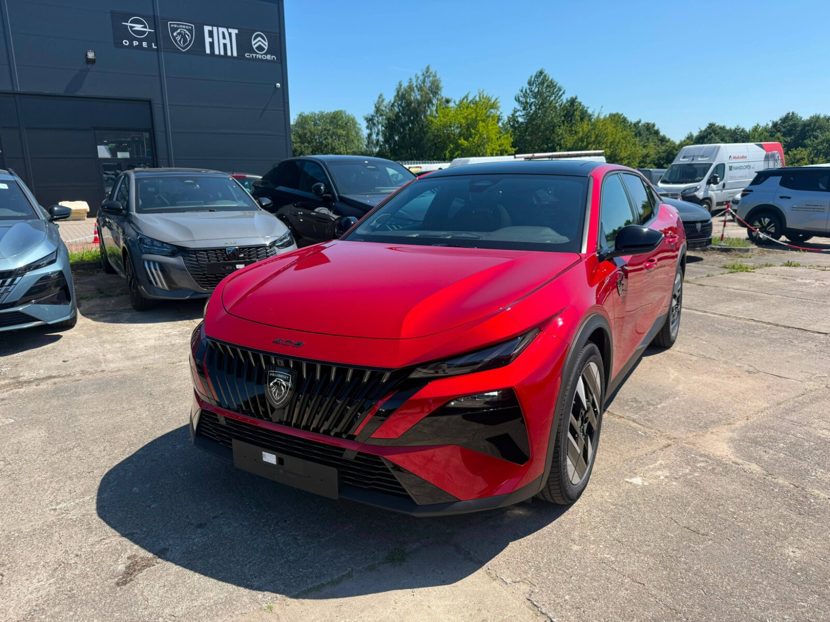 Peugeot 408